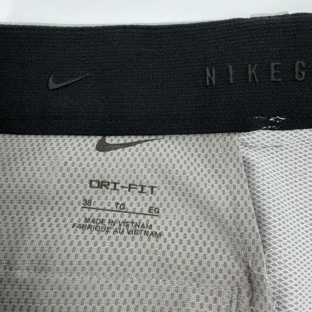 Nike Golf Shorts Mens 38 Gray Dri-FIT Flat‎ Front Performance Stretch Textured